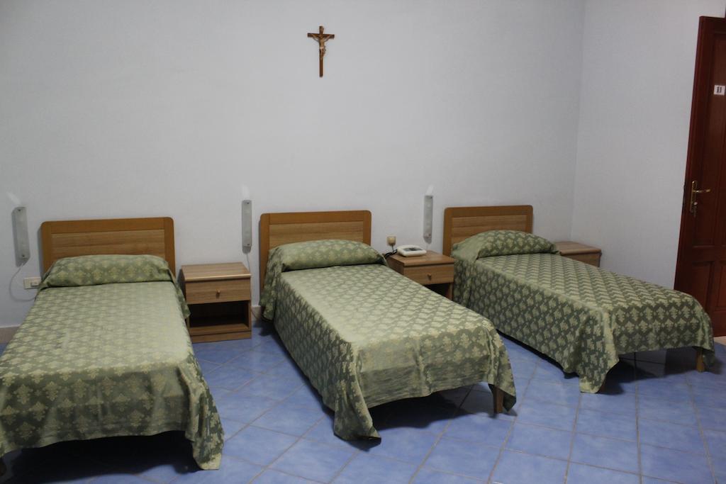 Ancelle Sorrento - Casa D'Accoglienza Hotell Castellammare di Stabia Exteriör bild