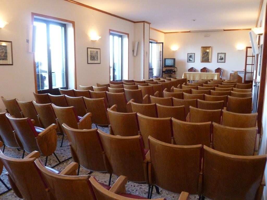Ancelle Sorrento - Casa D'Accoglienza Hotell Castellammare di Stabia Exteriör bild