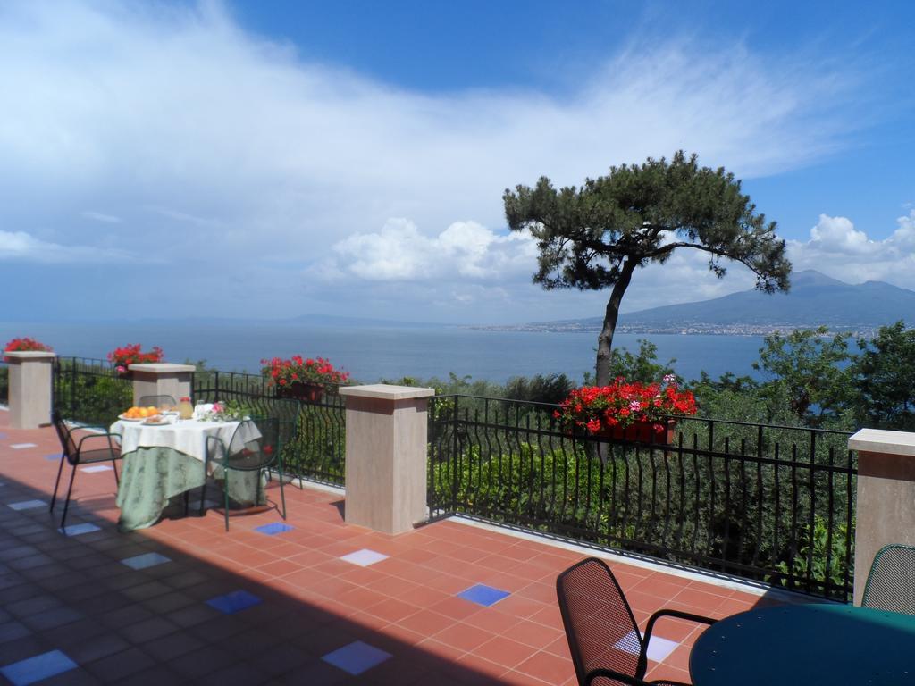 Ancelle Sorrento - Casa D'Accoglienza Hotell Castellammare di Stabia Exteriör bild