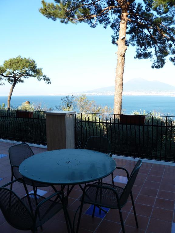 Ancelle Sorrento - Casa D'Accoglienza Hotell Castellammare di Stabia Exteriör bild
